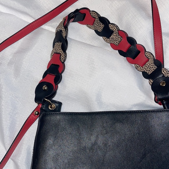 Express Hobo crossbody black w/ a red strap for crossbody and colorful handle - Picture 3 of 4